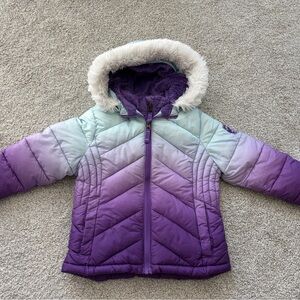 Snozu Jacket 4T 
Please look at the pictures to see more details